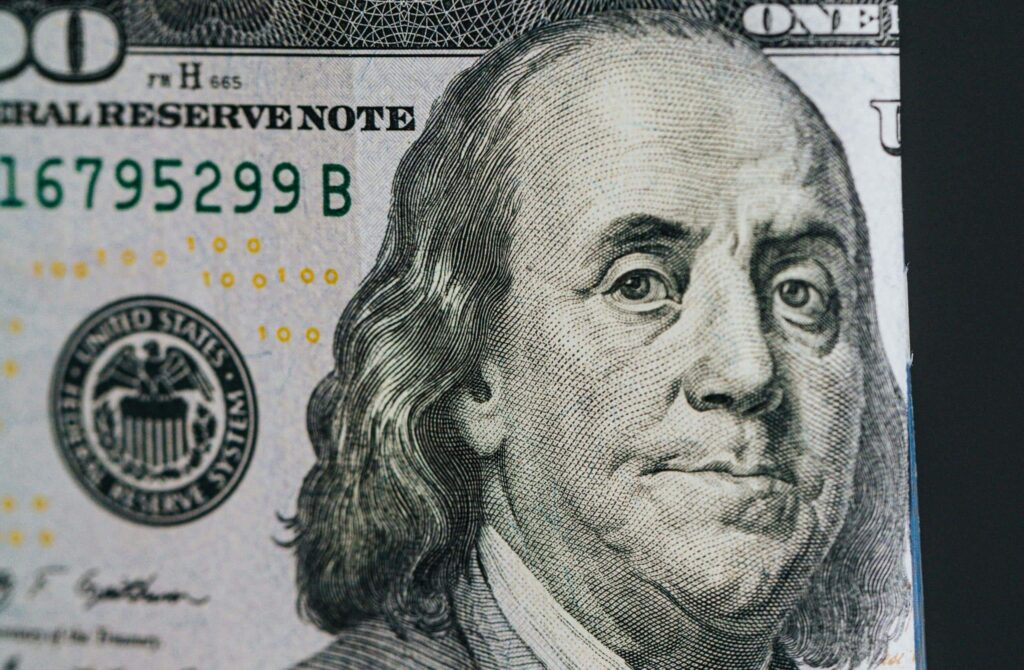 ben Franklin 100 dollar bill